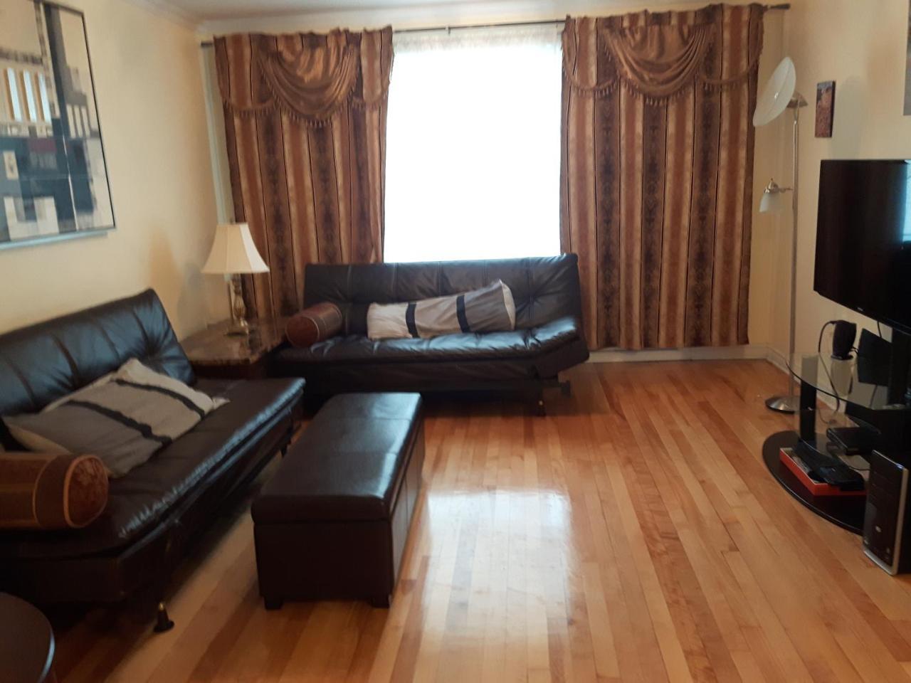 Three Bedroom Holiday Apartment Longueuil Eksteriør billede