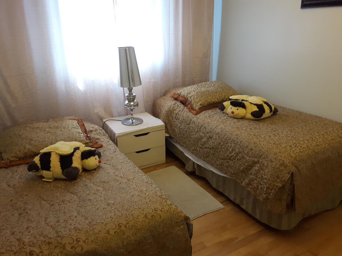 Three Bedroom Holiday Apartment Longueuil Eksteriør billede
