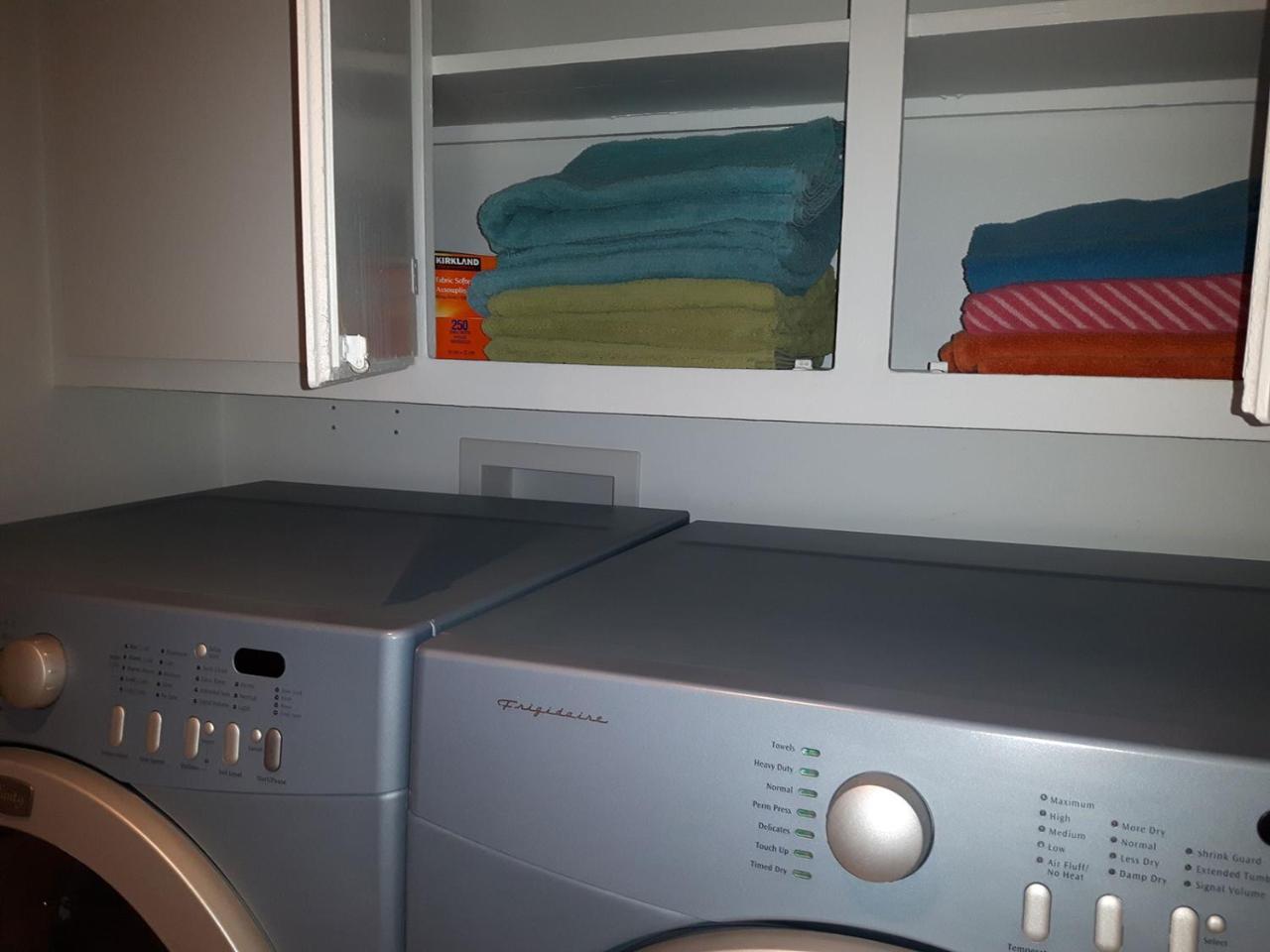 Three Bedroom Holiday Apartment Longueuil Eksteriør billede