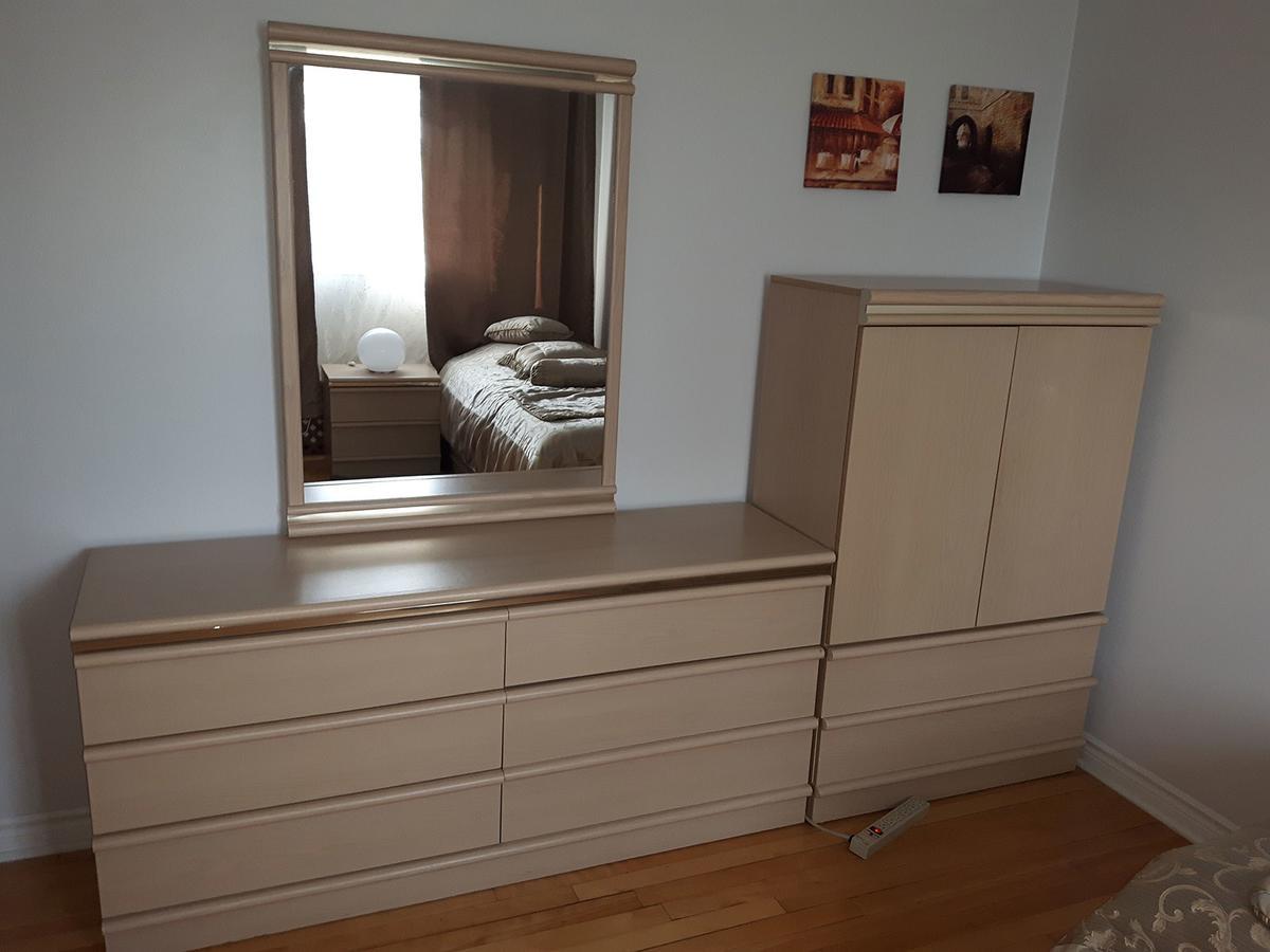 Three Bedroom Holiday Apartment Longueuil Eksteriør billede