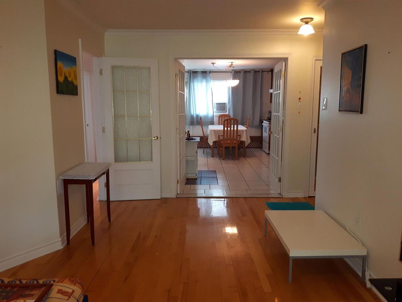 Three Bedroom Holiday Apartment Longueuil Eksteriør billede